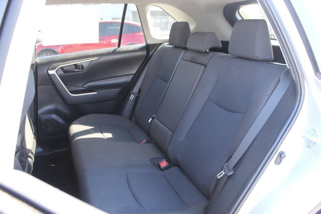 Used 2024 Toyota RAV4 LE AWD/4WD image 13