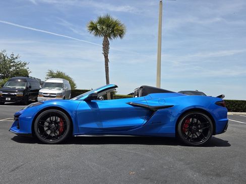 New 2026 Chevrolet Corvette Z06 w/ Stealth Interior Trim Package RWD image 3