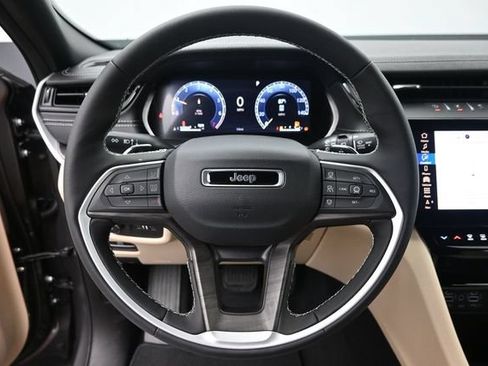 New 2026 Jeep Grand Cherokee Limited RWD image 27