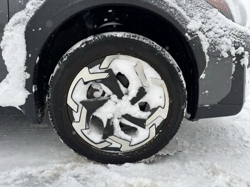 Used 2023 Subaru Crosstrek 2.5i Limited image 11