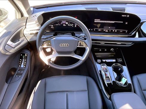 Used 2025 Audi A5 2.0T Premium w/ Convenience Package image 5