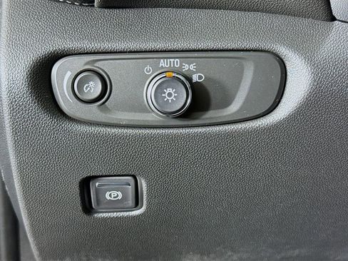 New 2025 Chevrolet Blazer LT w/ Sound & Technology Package image 10