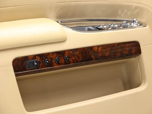 Used 2010 Rolls-Royce Ghost RWD image 13