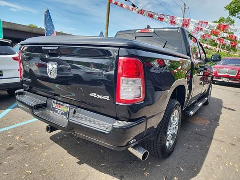 Used 2019 RAM 1500 Big Horn AWD/4WD image 3