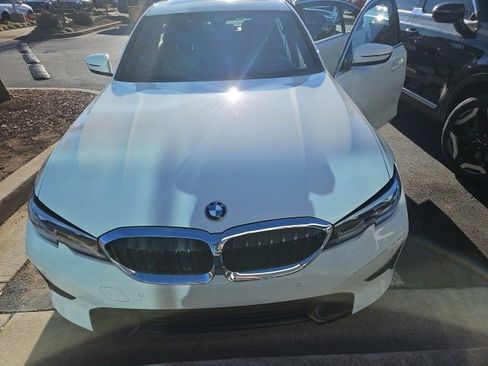 Used 2019 BMW 330i Sedan w/ Convenience Package image 2
