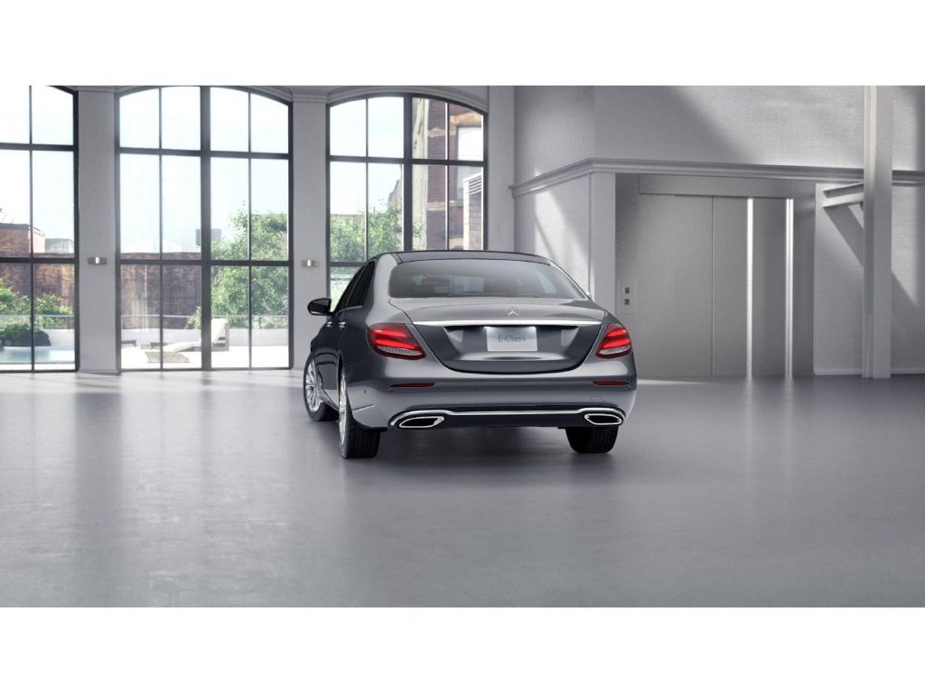 Used 2019 Mercedes-Benz E 300 4MATIC image 26