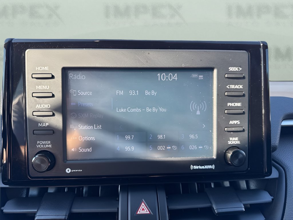 Used 2022 Toyota RAV4 XLE w/ Convenience Package FWD image 18