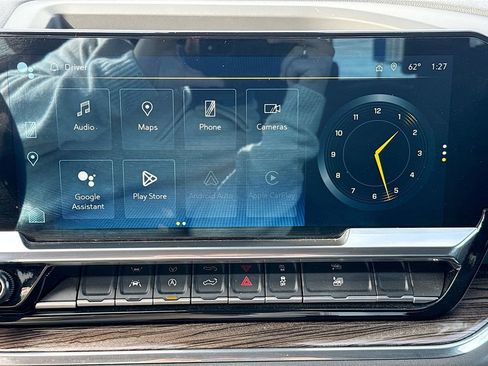 Used 2025 Chevrolet Silverado 1500 LT image 14