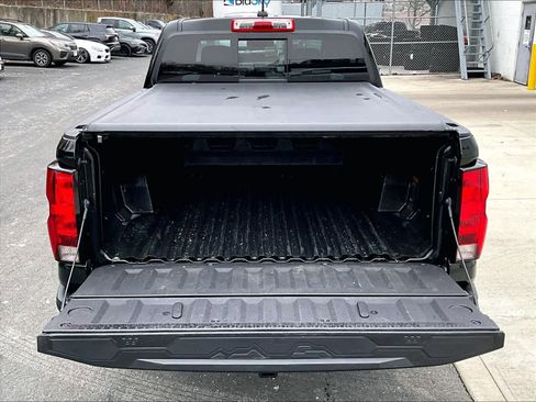 Used 2023 Chevrolet Colorado LT w/ LT Convenience Package II image 32