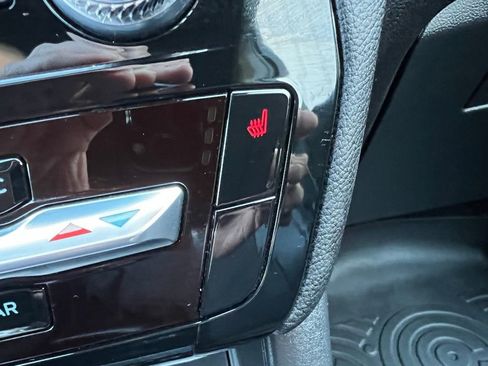 Used 2024 Ford Explorer ST-Line w/ Class IV Trailer Tow Package image 44