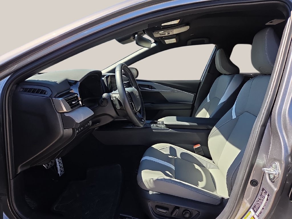 Certified 2026 Toyota Camry SE w/ Convenience Package FWD image 20