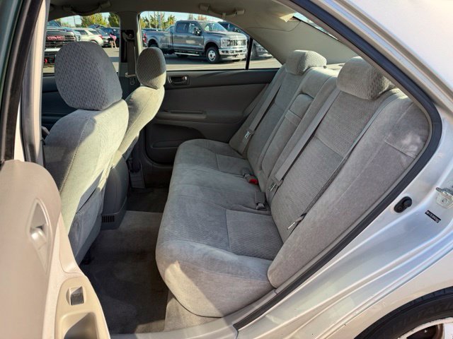 Used 2004 Toyota Camry LE FWD image 9