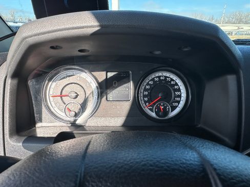 Used 2015 RAM 2500 SLT image 19