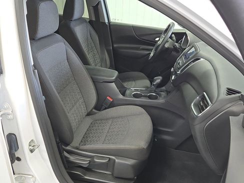 Used 2024 Chevrolet Equinox LT image 25