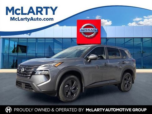Used 2026 Nissan Rogue SV w/ Cold Weather Package FWD image 1