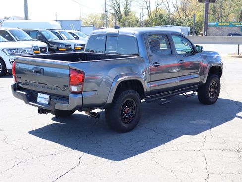 Used 2023 Toyota Tacoma SR5 w/ Technology Package image 10