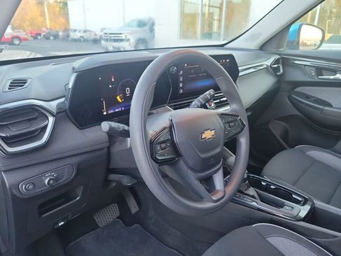 Used 2025 Chevrolet TrailBlazer LT image 14