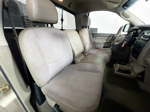 Used 2005 Dodge Ram 1500 Truck ST w/ ST Value Group image 29