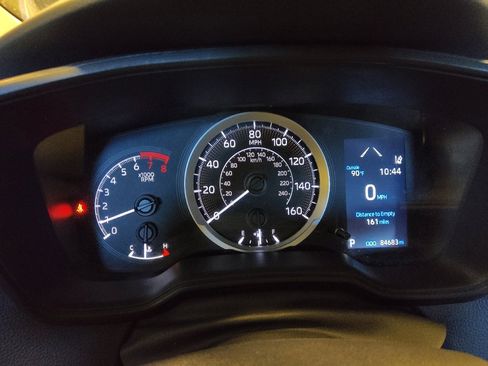 Used 2022 Toyota Corolla LE FWD image 23