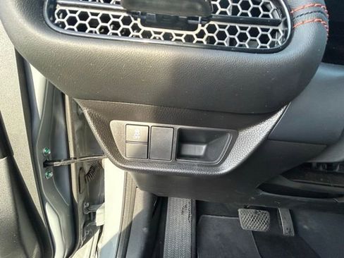 Used 2025 Honda HR-V Sport image 14