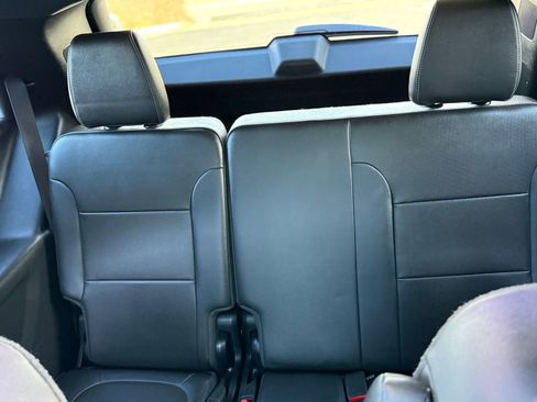 Used 2023 Chevrolet Traverse Premier w/ Redline Edition image 29