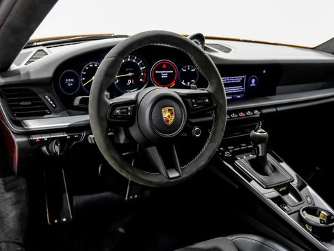 Used 2022 Porsche 911 GT3 RWD image 13