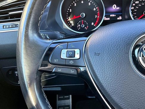 Used 2021 Volkswagen Tiguan SE R-Line image 29