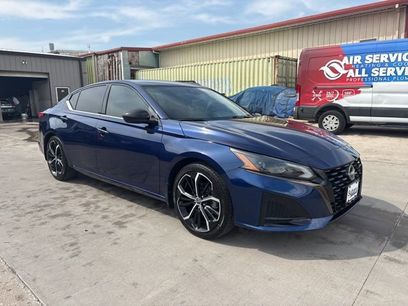 Used 2023 Nissan Altima 2.5 SR w/ SR Premium Package