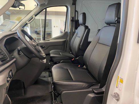 New 2026 Ford Transit 250 148 Medium Roof Extended AWD w/ Exterior Upgrade Package image 15