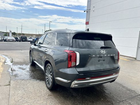 Used 2023 Hyundai Palisade Calligraphy AWD/4WD image 3