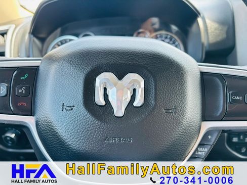 Used 2020 RAM 1500 Big Horn AWD/4WD image 15