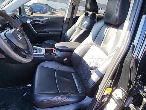 Used 2019 Toyota RAV4 Adventure image 20