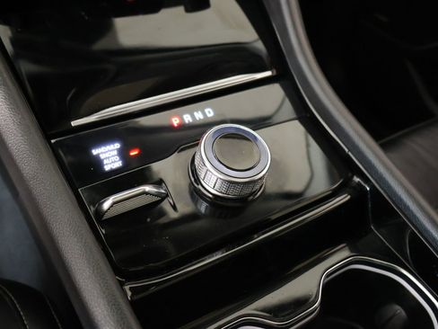 Used 2021 Jeep Grand Cherokee L Limited AWD/4WD image 9