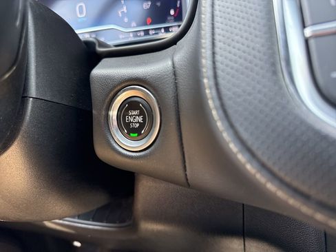 Used 2023 Chevrolet Suburban Premier image 24