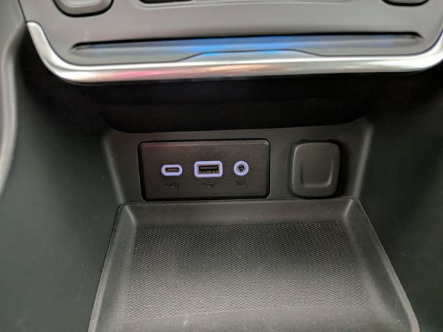Used 2019 GMC Terrain SLE w/ Driver Convenience Package FWD image 7