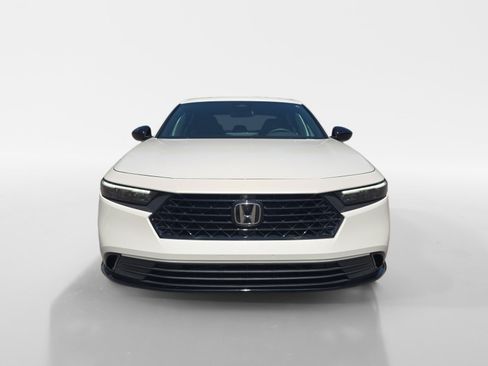 Used 2025 Honda Accord Sport image 9