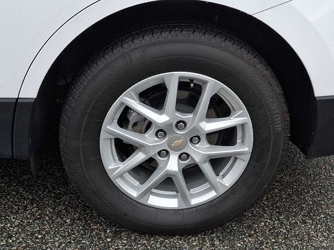 Used 2023 Chevrolet Equinox LS AWD/4WD image 7