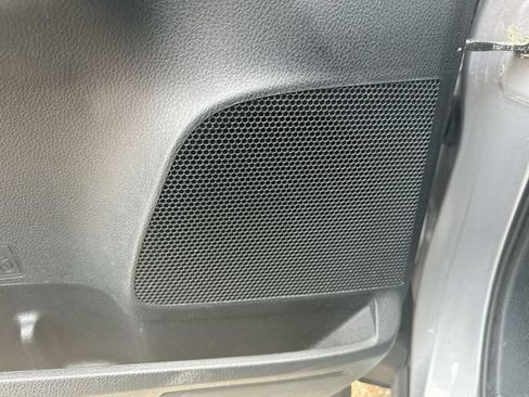 Used 2018 Toyota RAV4 XLE w/ Plus Extra Value Package AWD/4WD image 26
