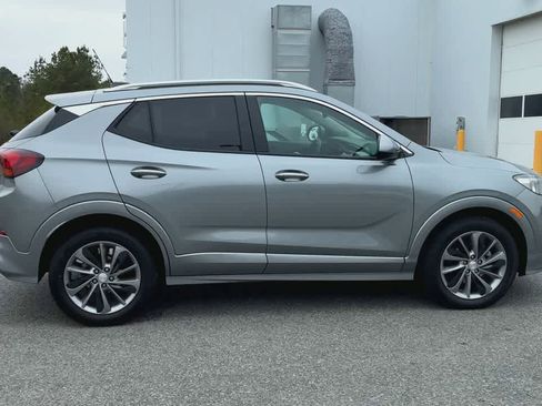 Used 2023 Buick Encore GX Select w/ Sport Touring Package FWD image 9