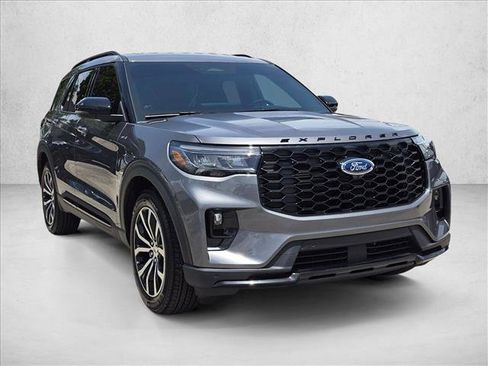 Used 2026 Ford Explorer ST-Line RWD image 3