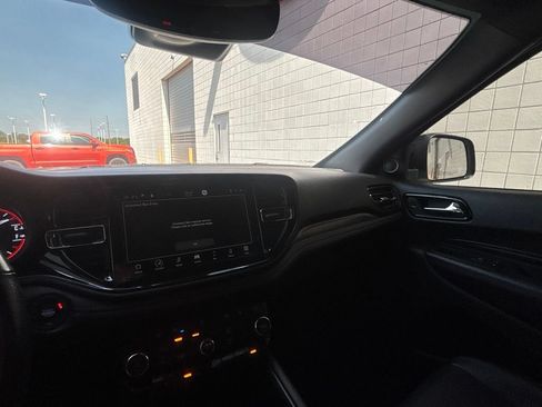 Used 2021 Dodge Durango R/T w/ Technology Group RWD image 17