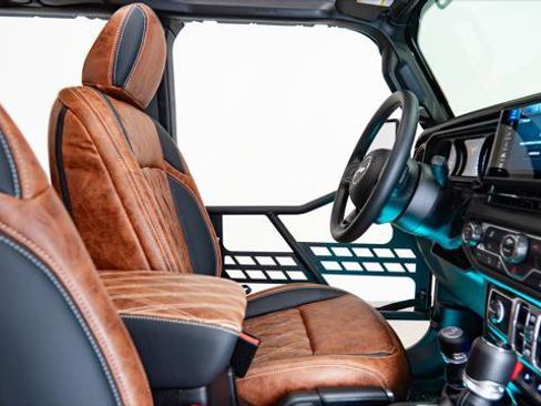 Used 2026 Jeep Gladiator Sport image 29