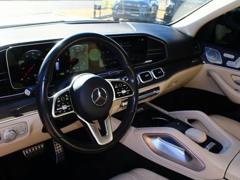 Used 2023 Mercedes-Benz GLS 450 GLS 450 w/ AMG Line Exterior image 2