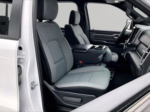 Used 2021 RAM 1500 Big Horn AWD/4WD image 7