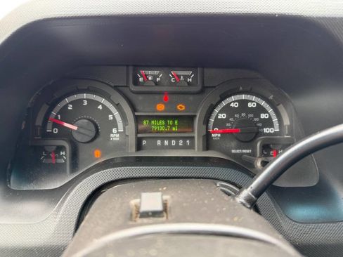 Used 2009 Ford E-350 and Econoline 350 Extended Wagon Super Duty image 15