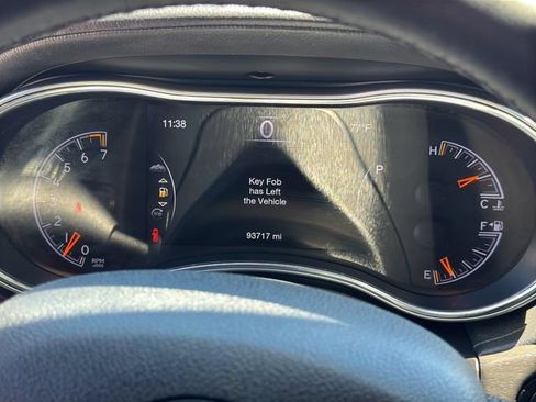 Used 2018 Jeep Grand Cherokee Limited AWD/4WD image 17