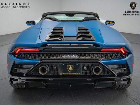 Used 2020 Lamborghini Huracan EVO image 13