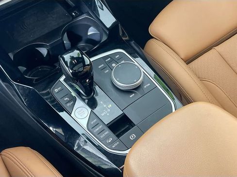 Used 2024 BMW X3 xDrive30i w/ Premium Package image 16