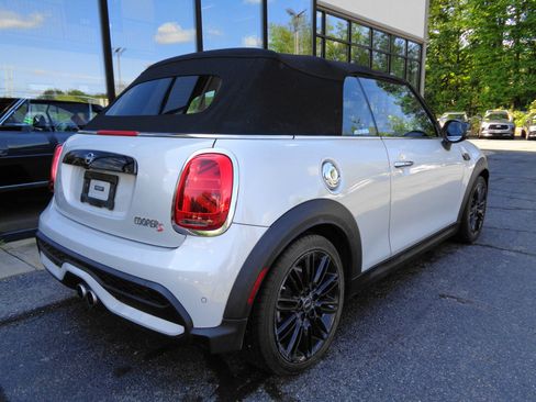 Used 2022 MINI Cooper S image 4