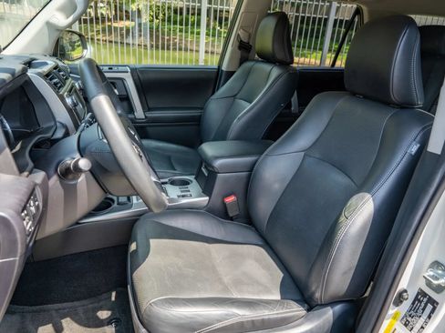 Used 2015 Toyota 4Runner Limited AWD/4WD image 11